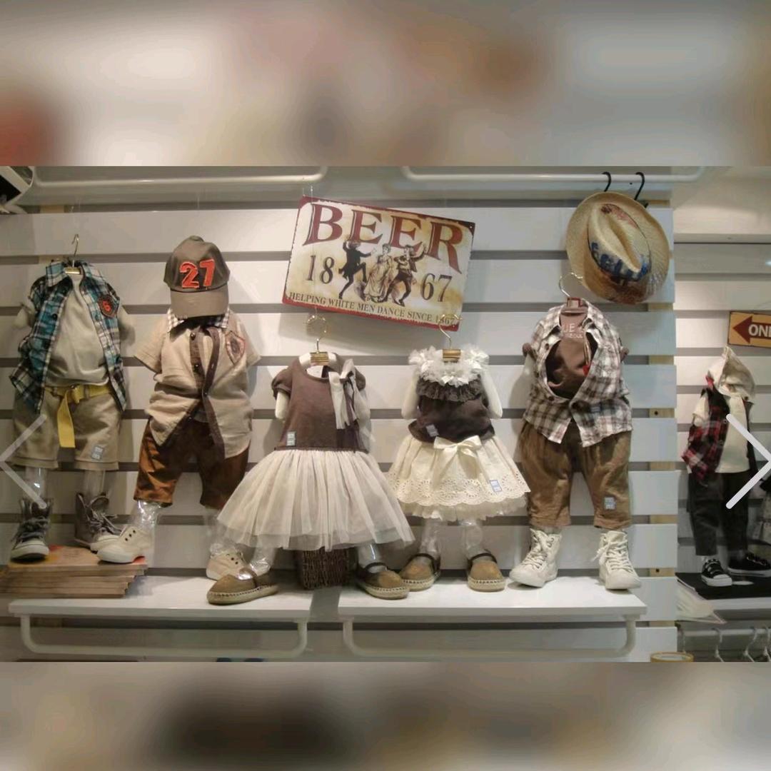 晓雅童装服装工厂店