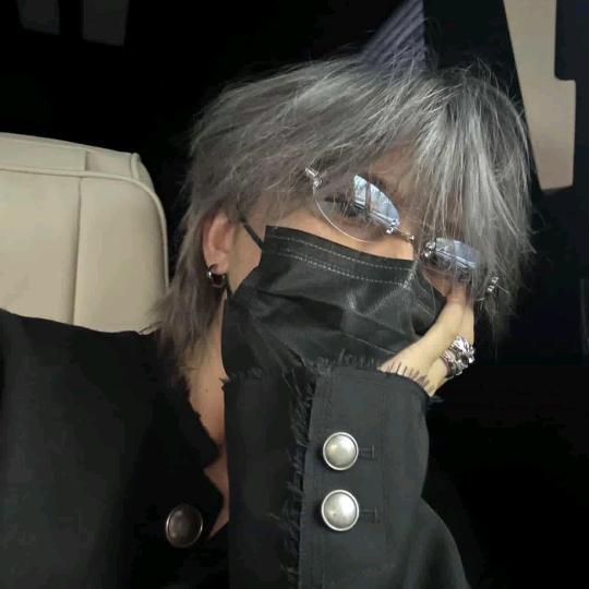 么么哒吓鼠了🍂