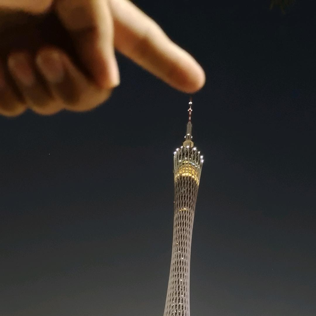 @晨( ｡• 👅 •｡｀)心