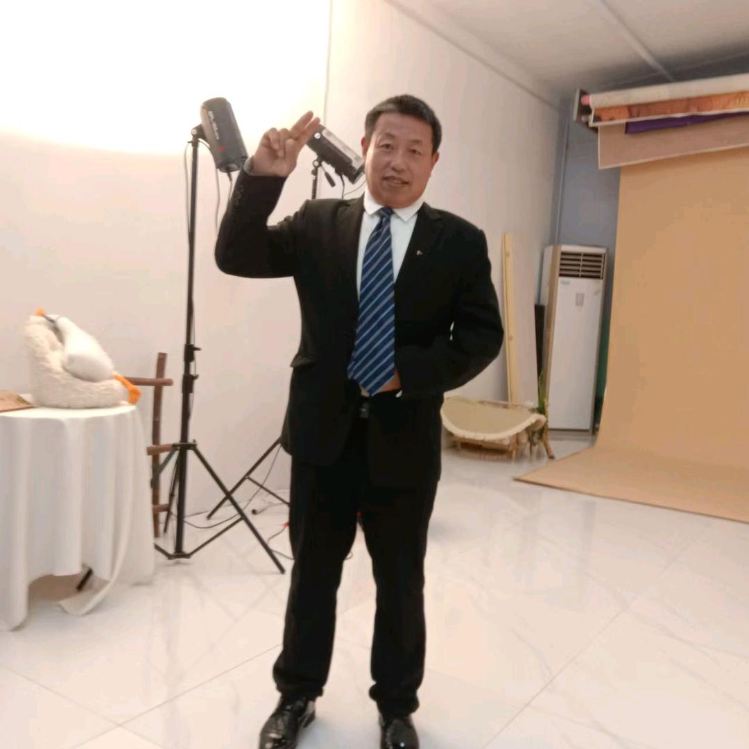 岁月不老，永远年青