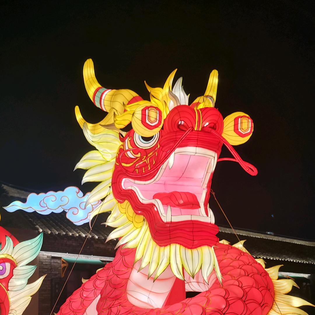 小哥在路上