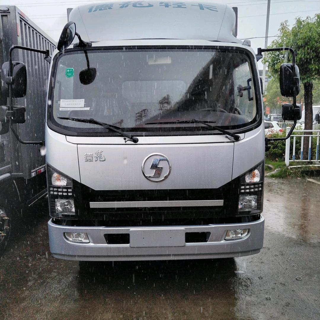 陕汽德龙慈溪店