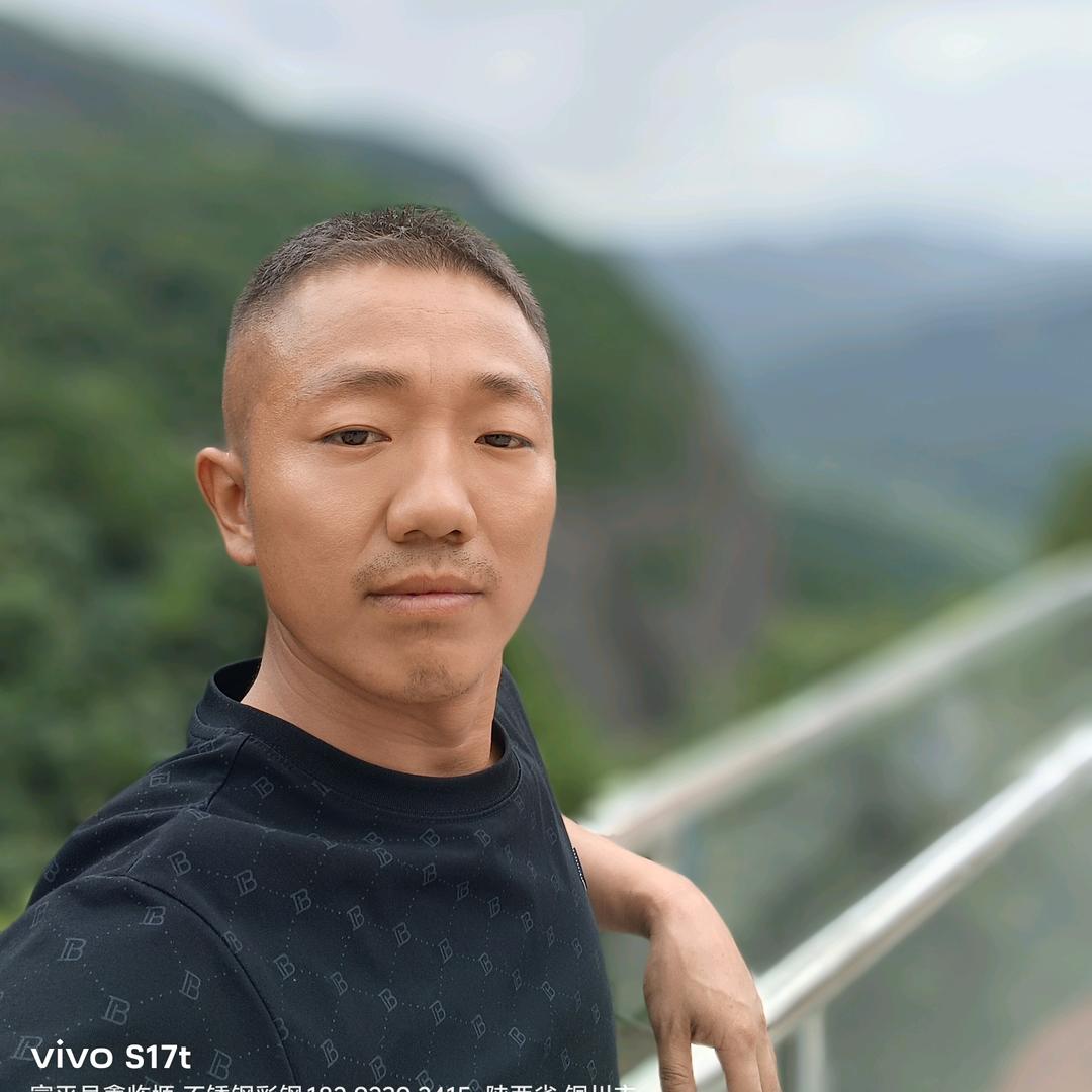 富平县鑫临塬不锈钢 彩钢