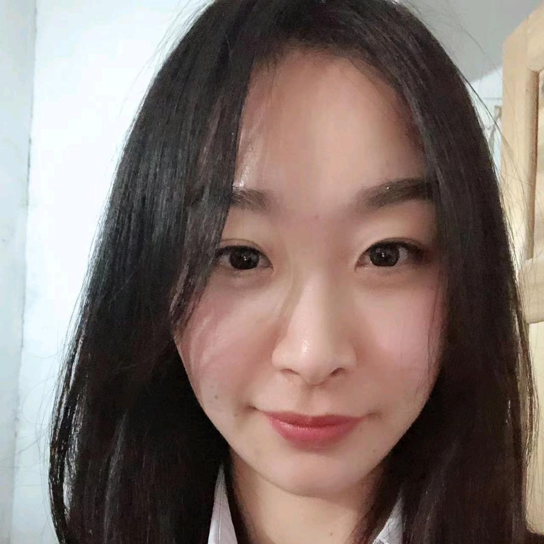 卖榴莲饼的小姐姐