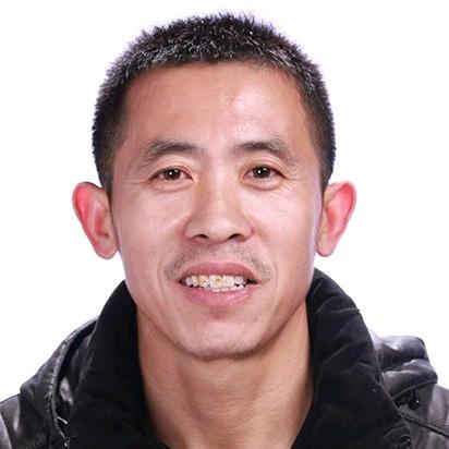白眉剑客