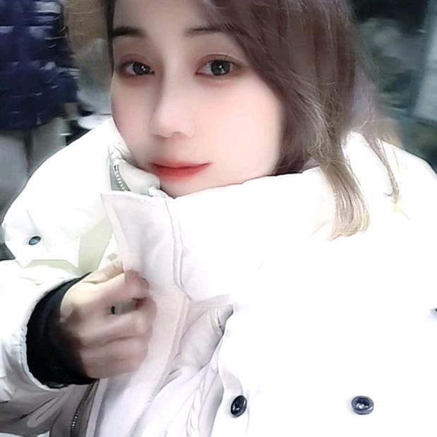 女人要在👗衣中晃