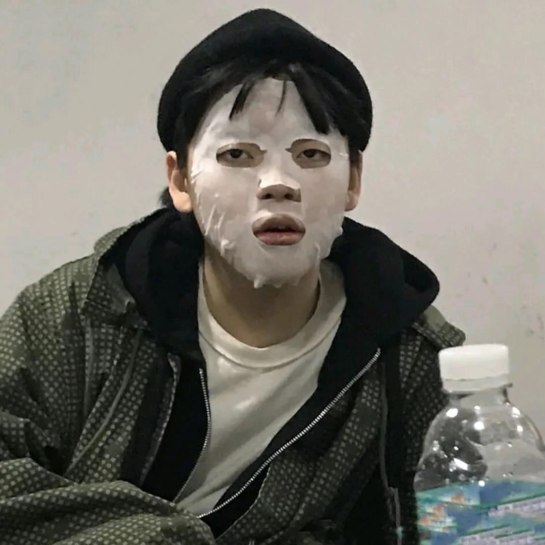 Zwan里有只甜甜的ta头像