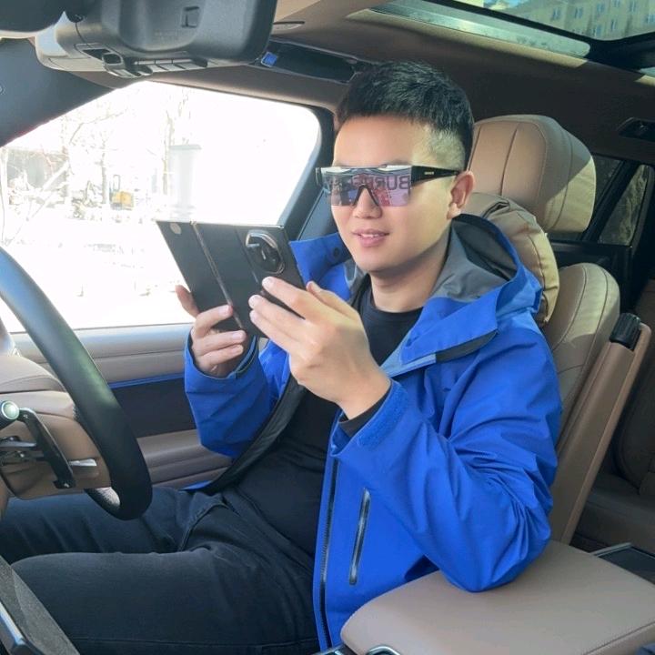 莫凡