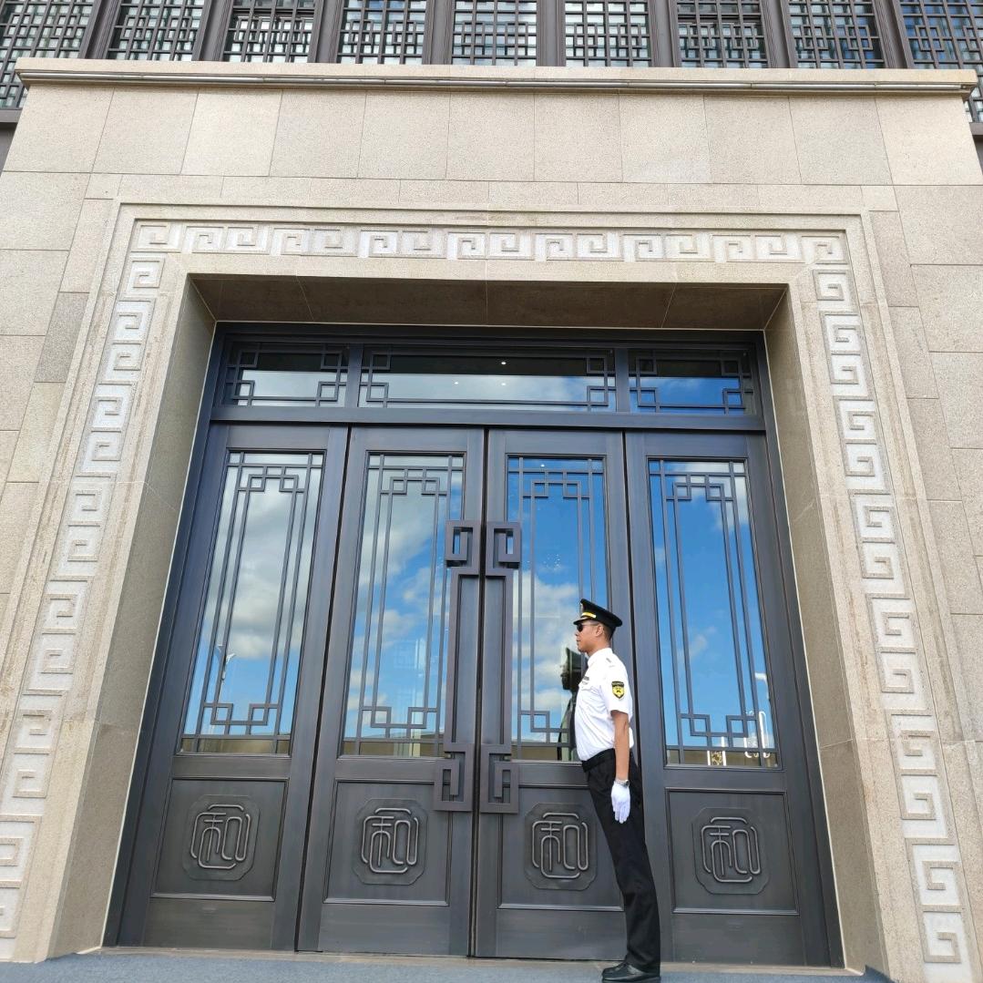 百合苑系 礼宾男团