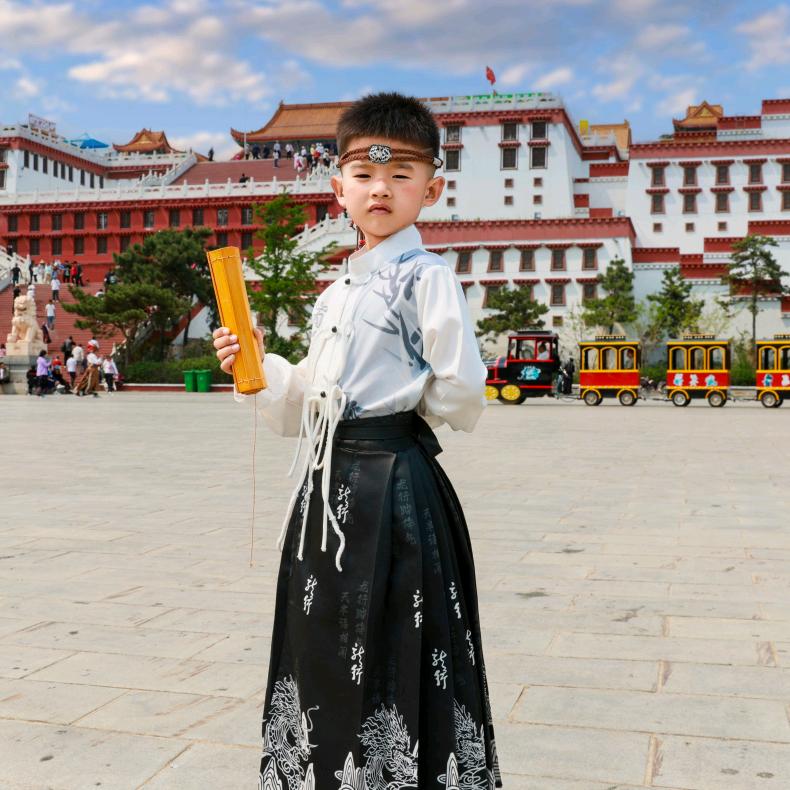 八方来财款儿姐