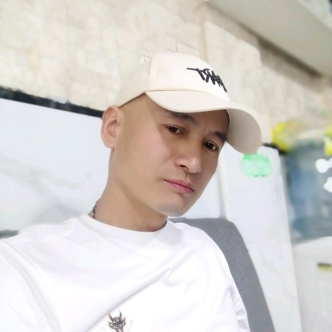 龙城✔良哥