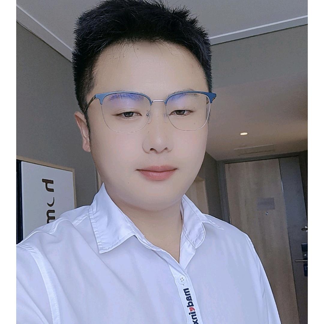 平凡养猪人🐯虎哥