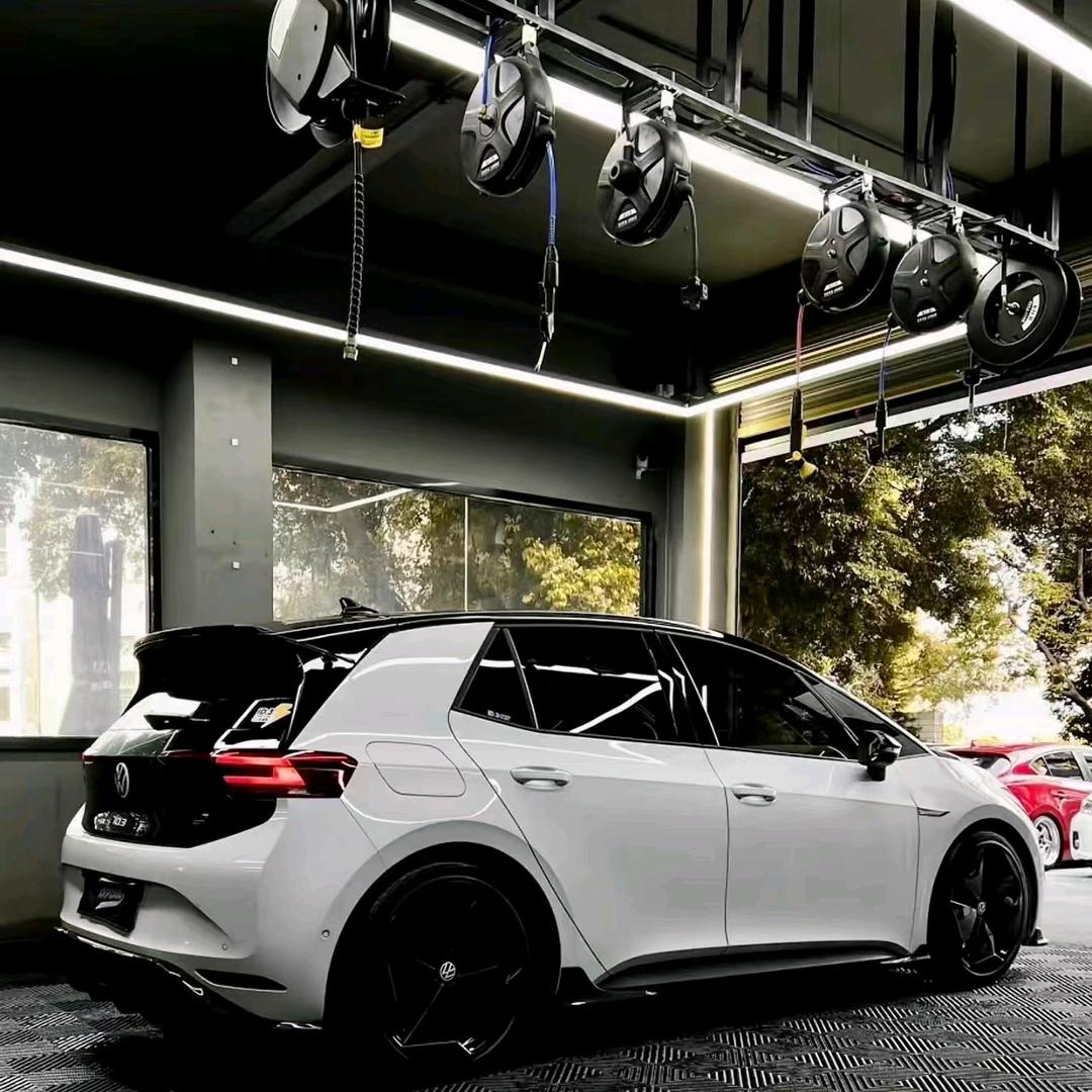 上汽大众奉贤宝龙ID.Store