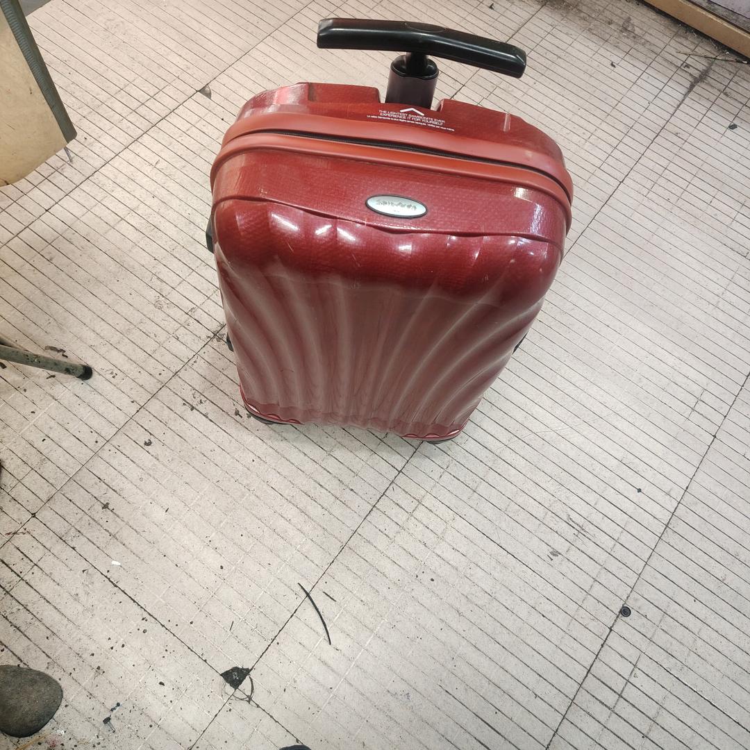 宁波开明街修行李箱修箱包皮鞋皮具修护