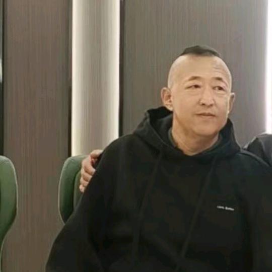 金猪（悍马）
