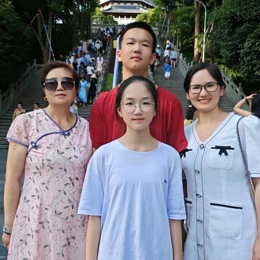 秦玉梅