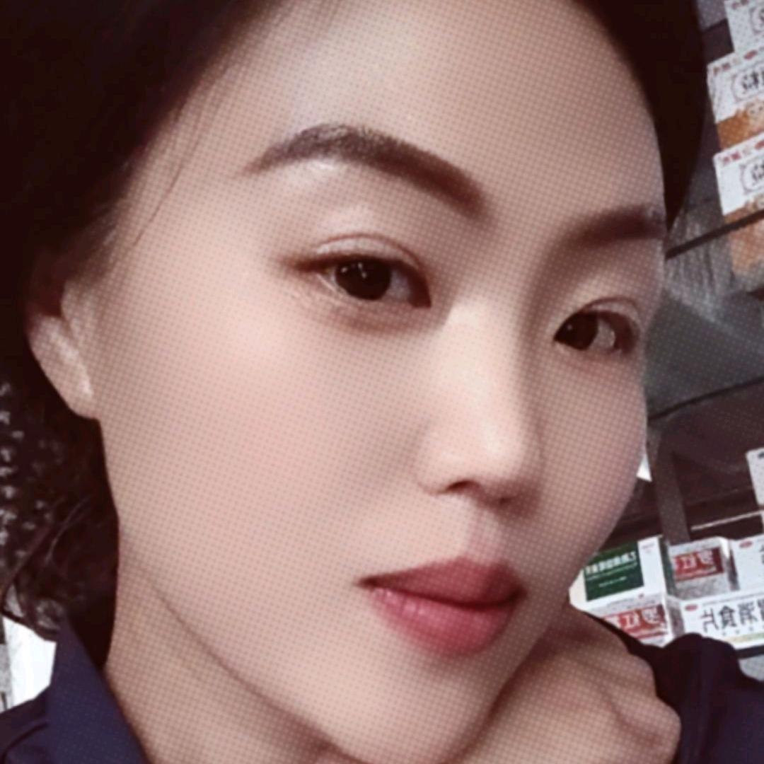 白衣燕帽