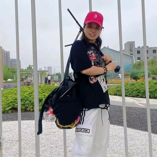 重庆幺妹（曳舞爱好者）