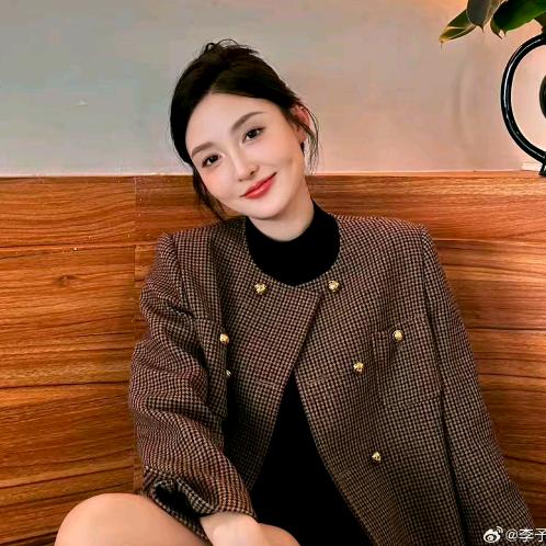 李予诺（日常穿搭）