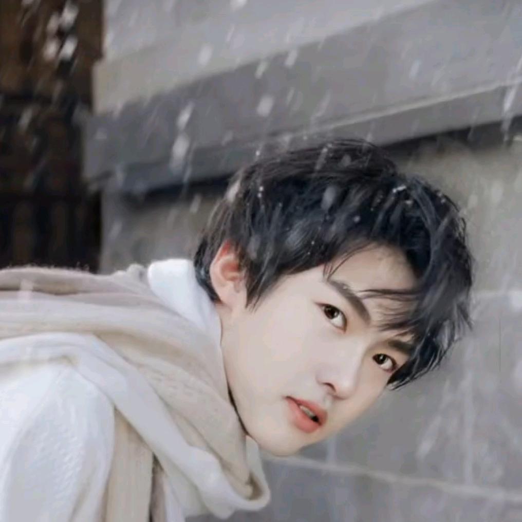 蔡桃平（非凡酒店)