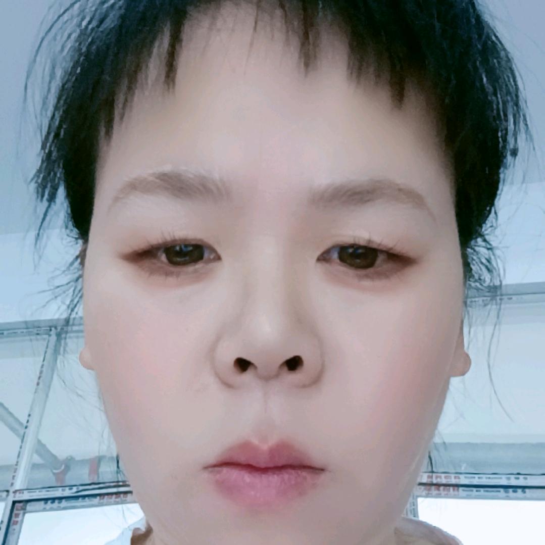 丹妮绽放