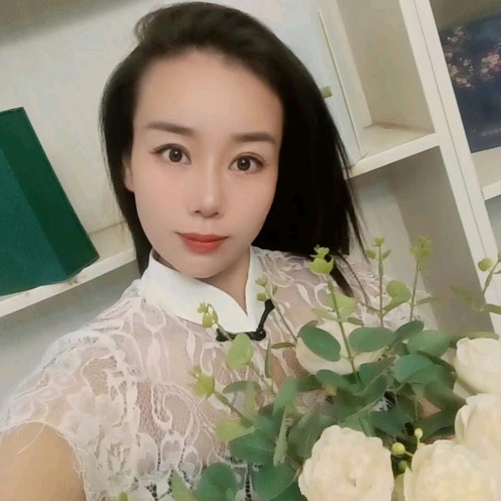 周口做眉毛的张姐