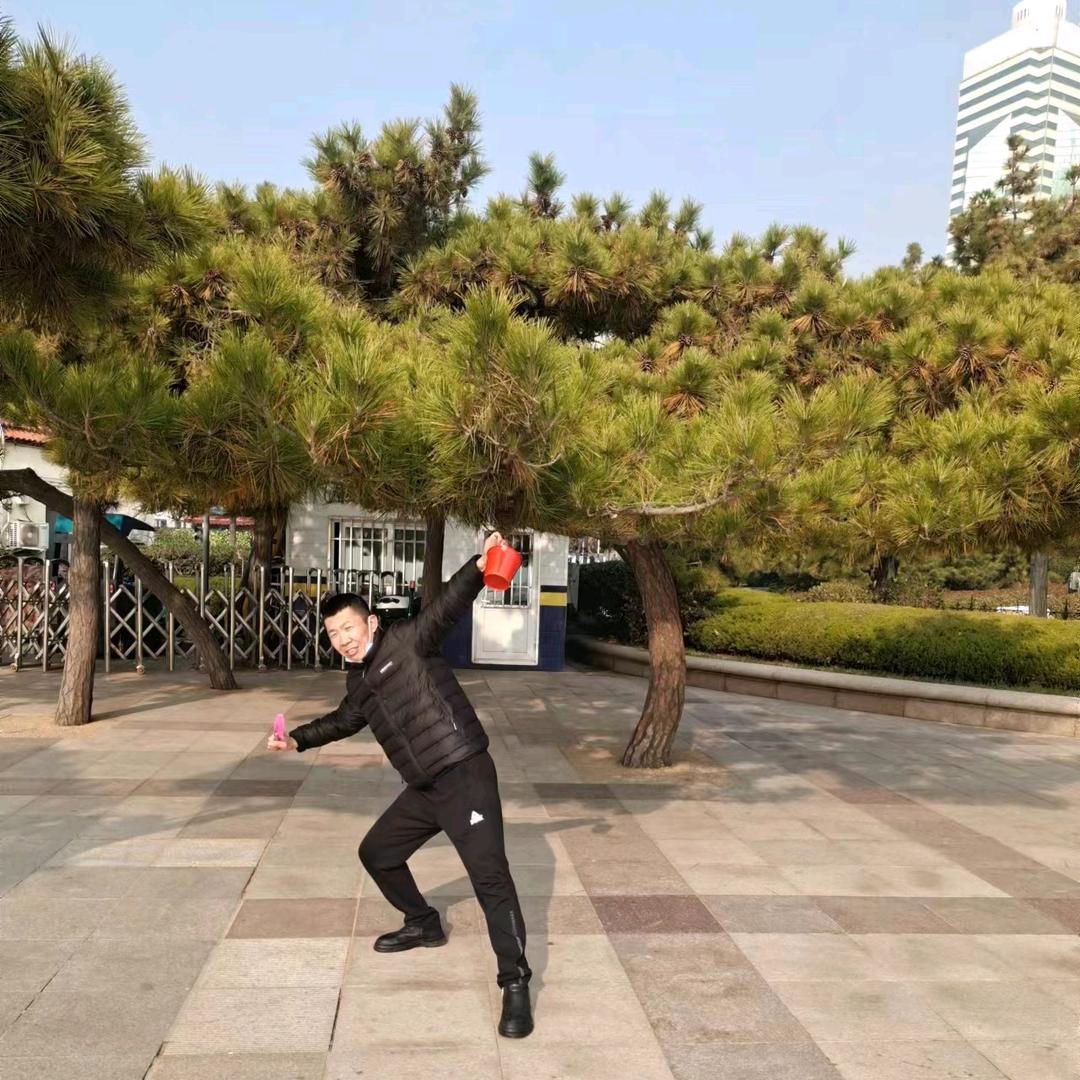 面食小哥，爱唱歌