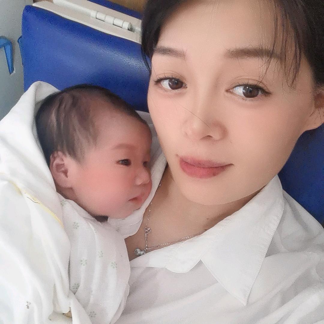 贝贝育儿头像