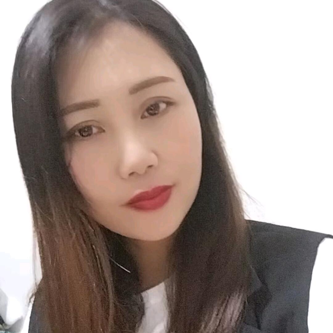 黄姐：(独来独往)