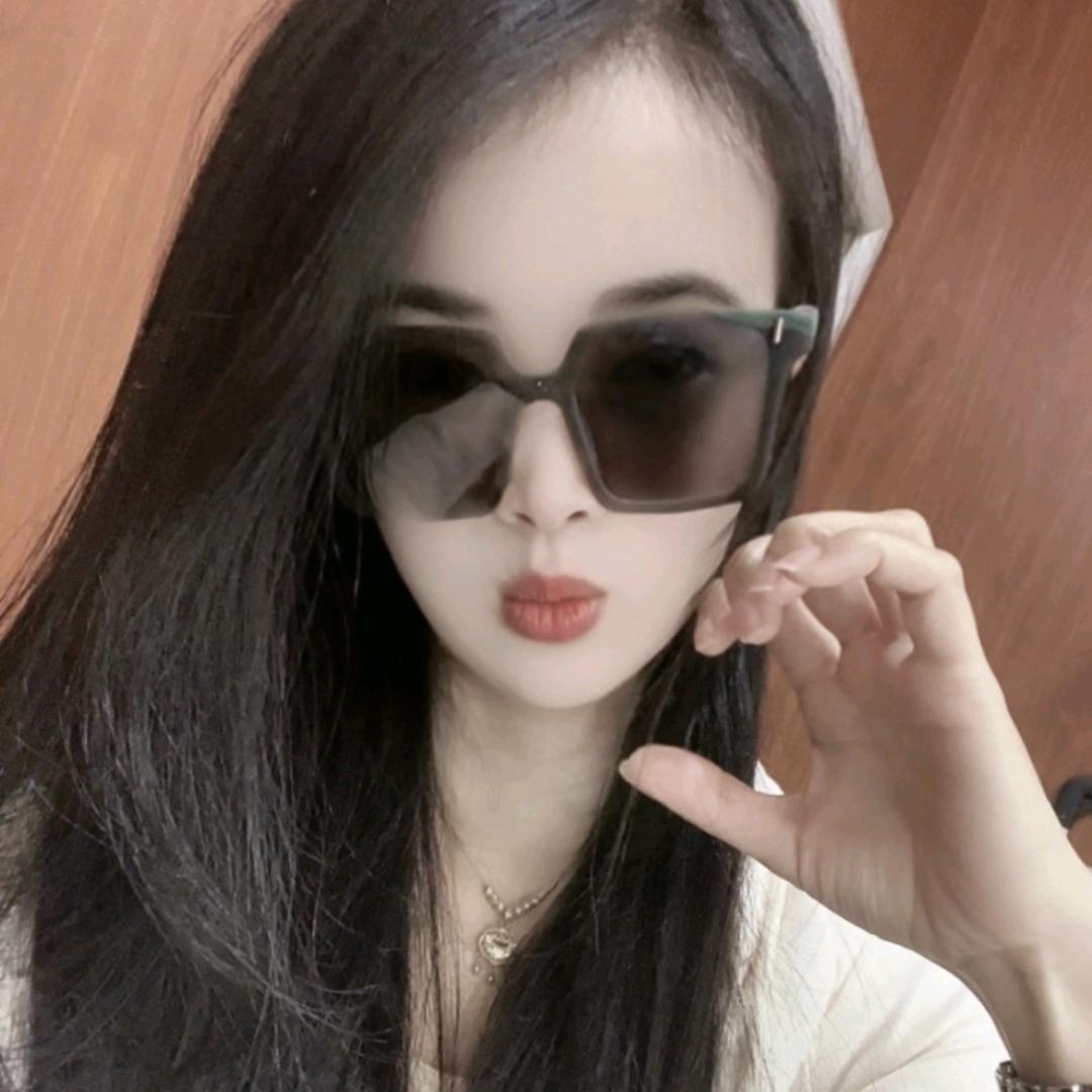 @小群群