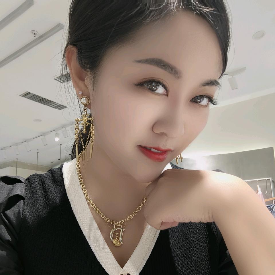 ᥫ᭡ᩘ灵儿🦋༉
