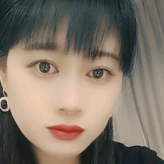 爱笑的丫头🍒🍒🍒
