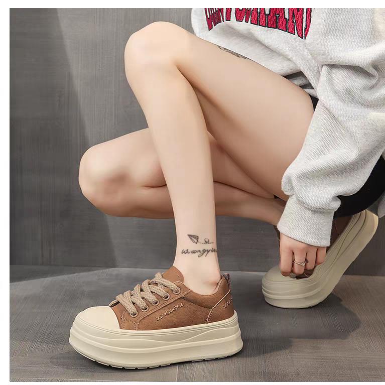 潮Girl女鞋工厂店