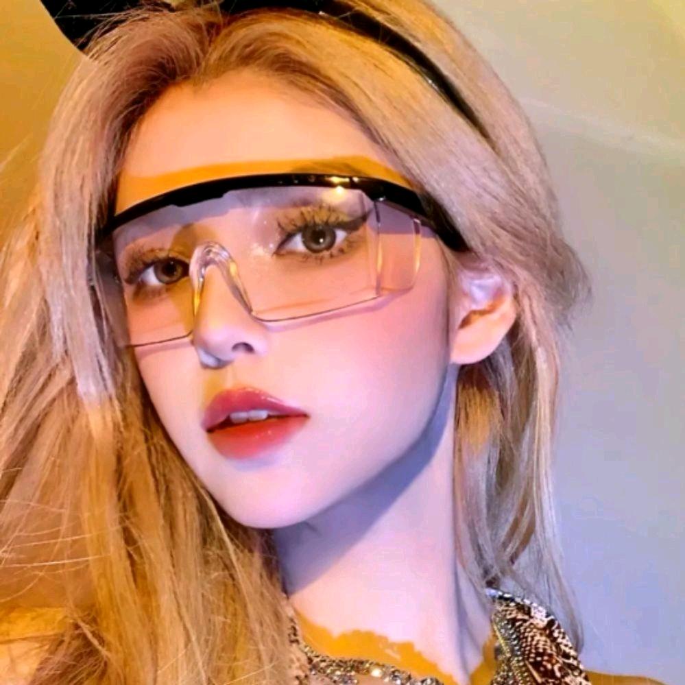 李奶瓶