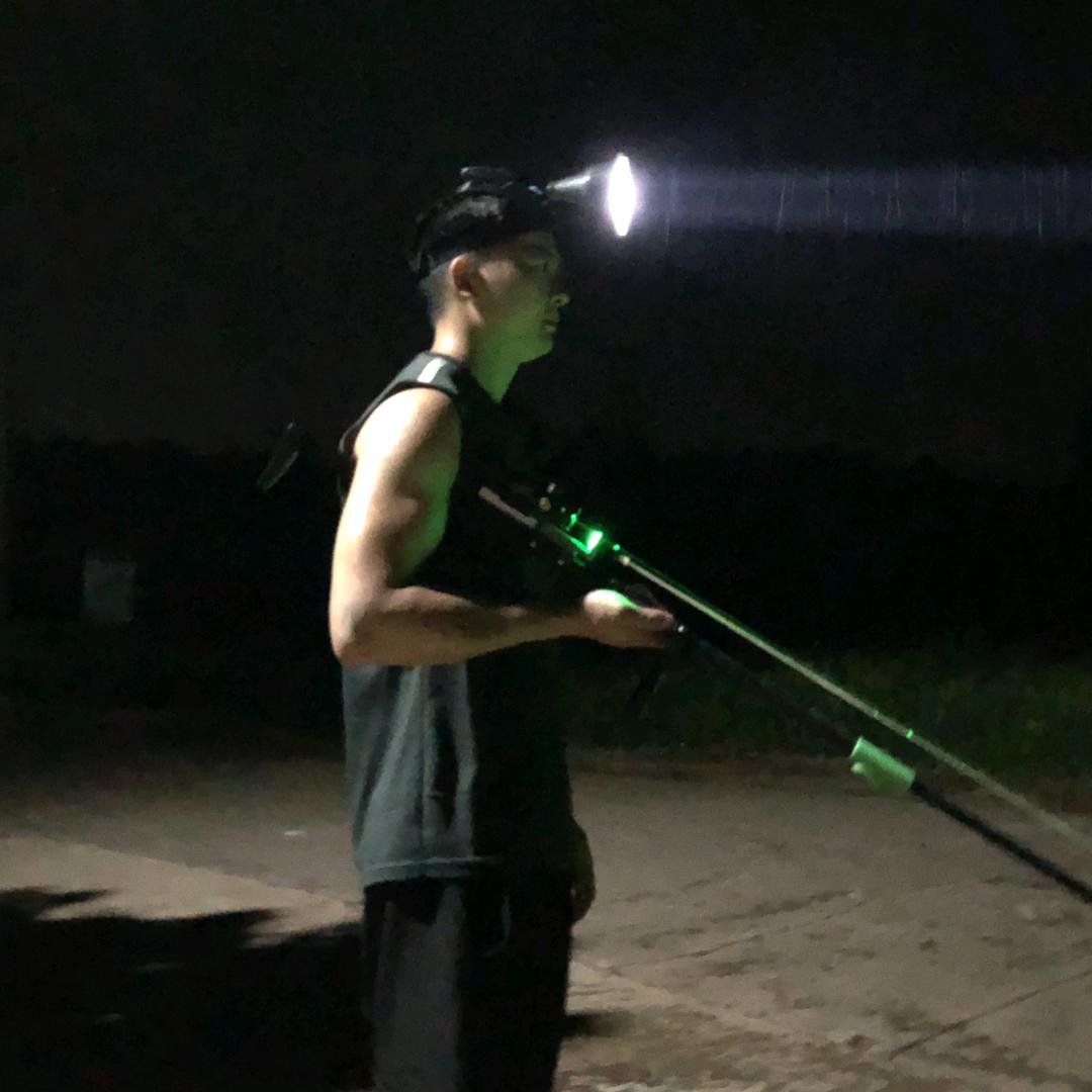 户外捕鼠阿峰的小店