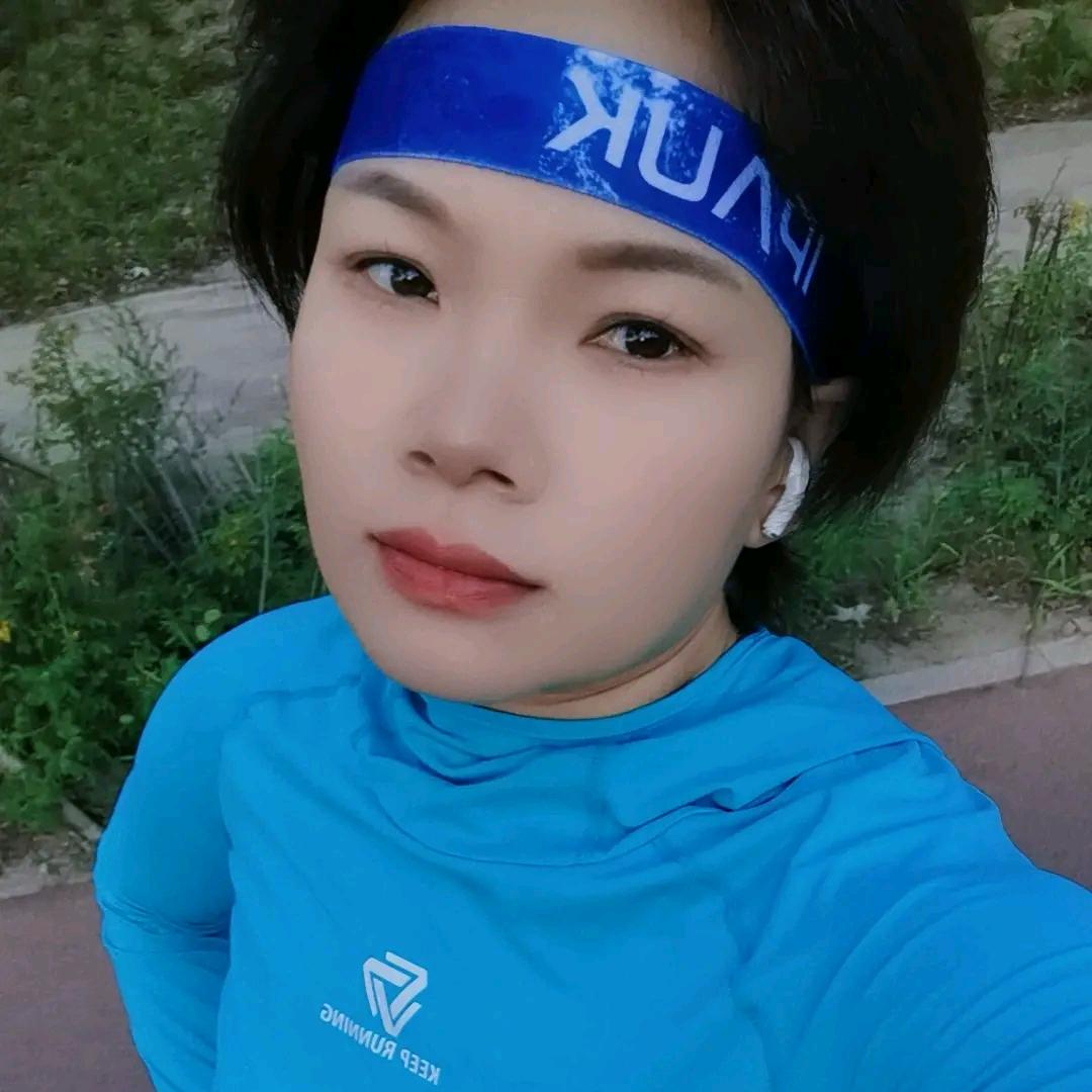蓝昕儿   晚 19：28