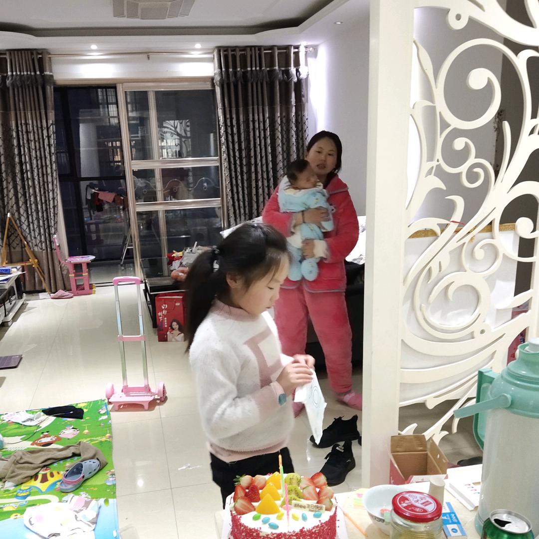 林洋٩(￥A￥)۶恭喜发财