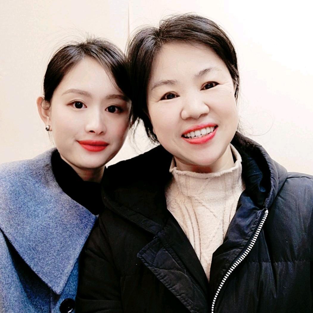 衢州柯城阿兰服装店