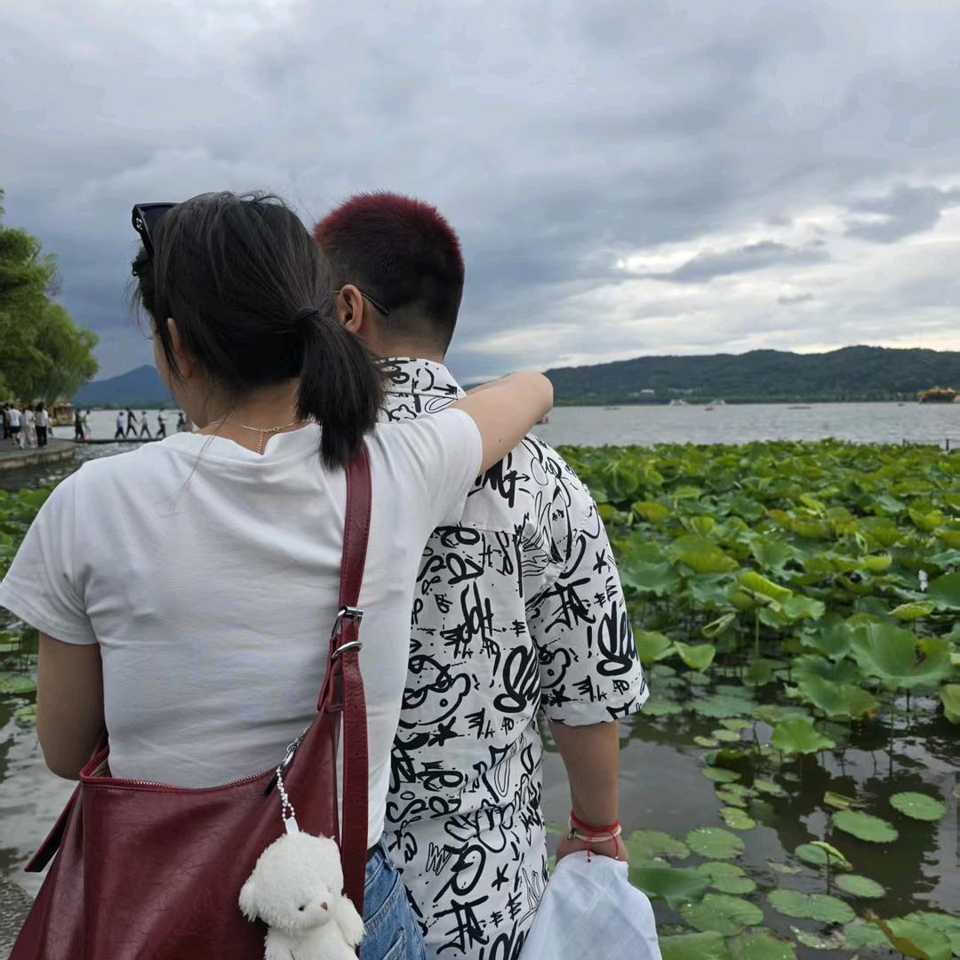 肖总兜里有糖