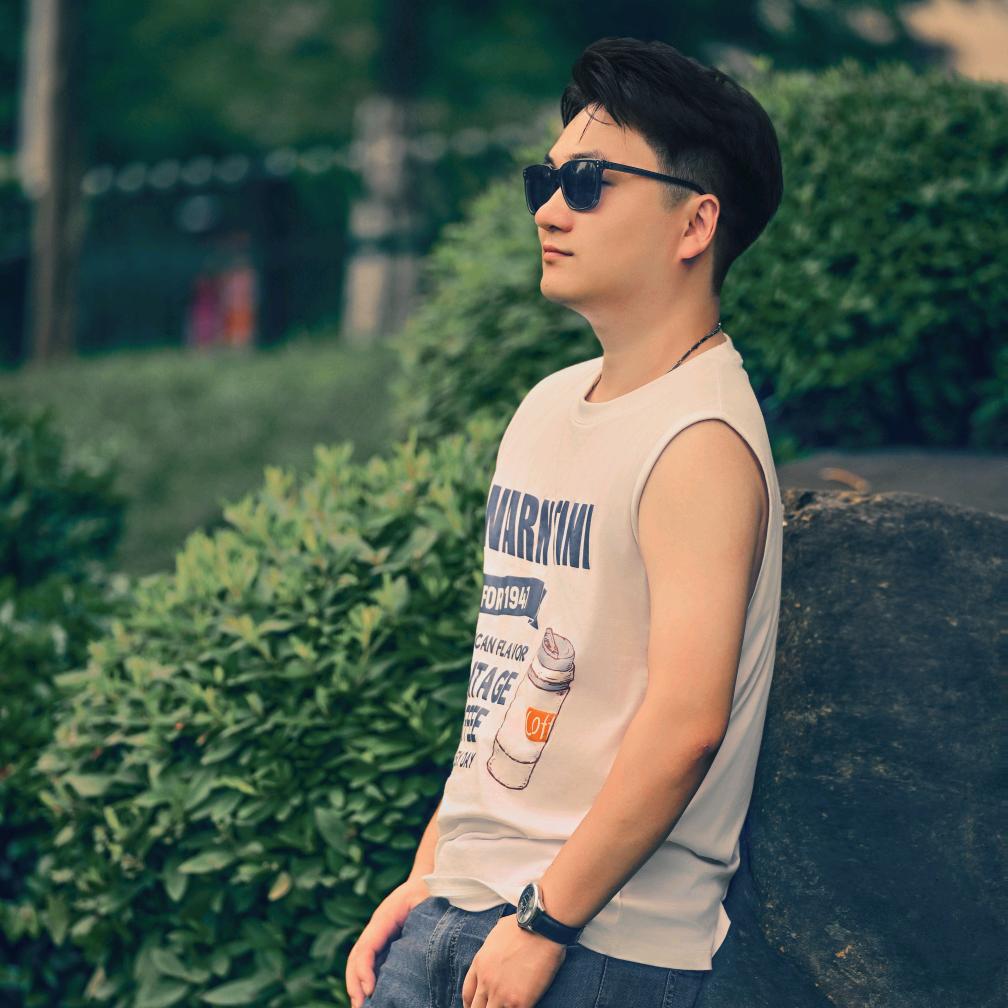 杨小益在胡志明
