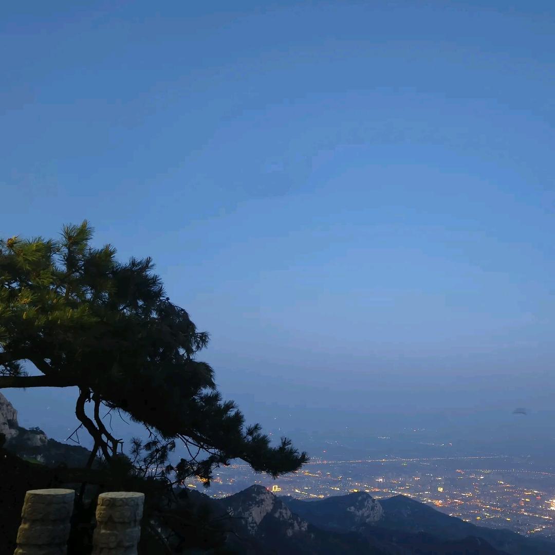 “烈酒敬余生”…～～…