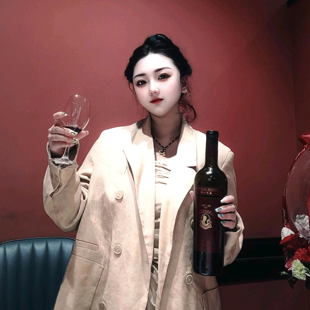 财神爷独生女是倩猫