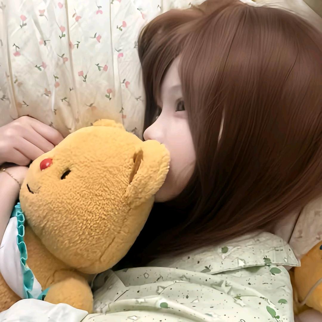 余❛‿˂̵✧