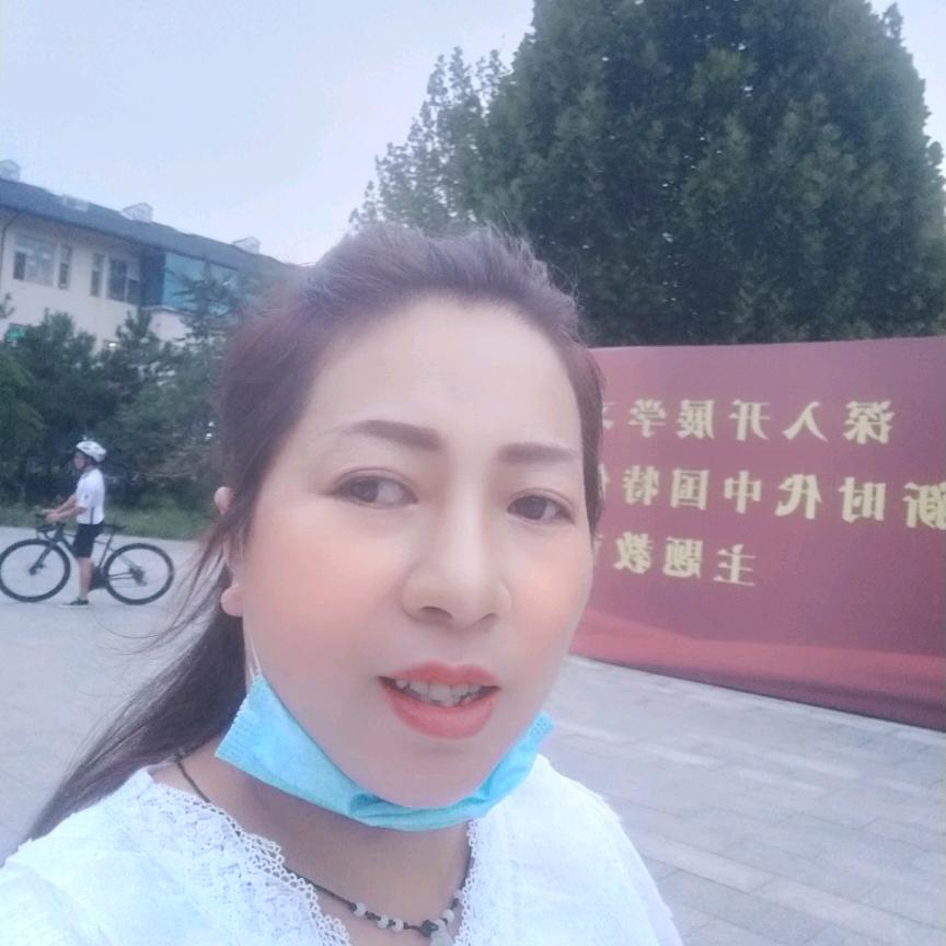 小燕子房产