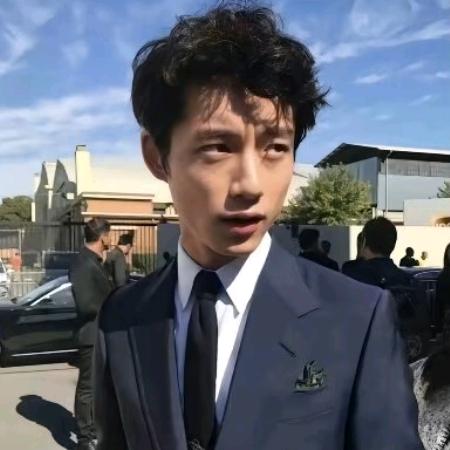 伟少
