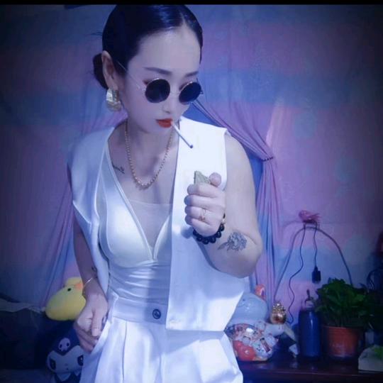 爱健身的劉三少