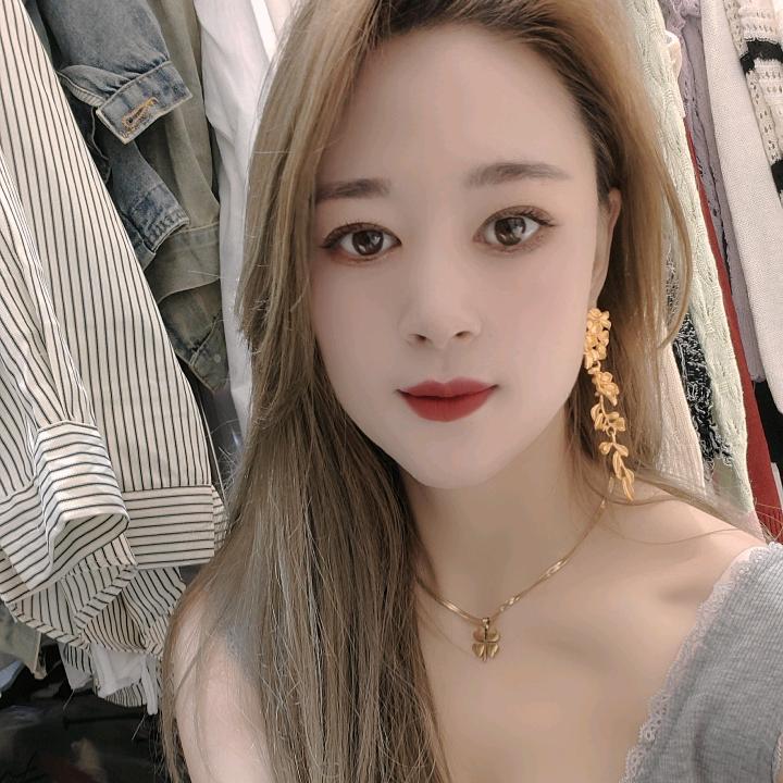 回族螺蛳湾女装批发贰月女装
