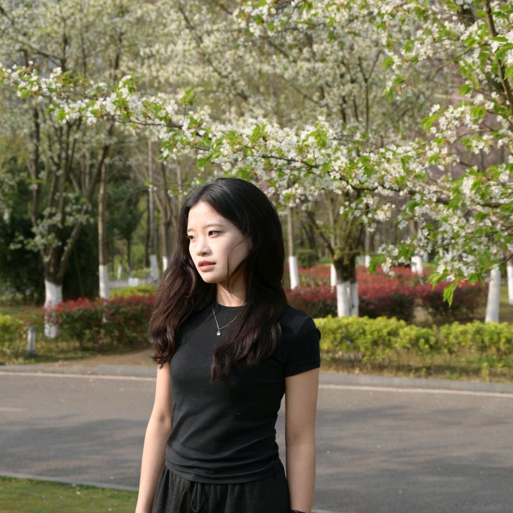 不叫小芳.