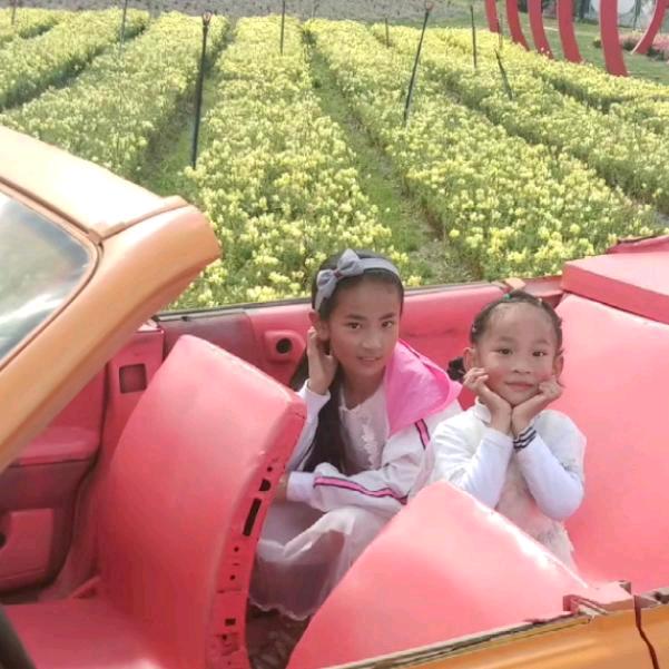 🎀˄•͈不繁不凡*::ೖ