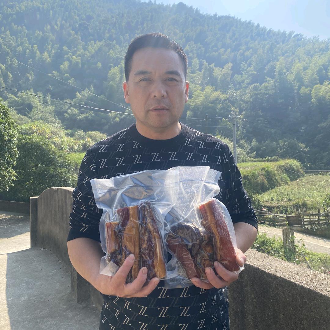 农村易哥小号𡿨农村易哥早上7点10开播
